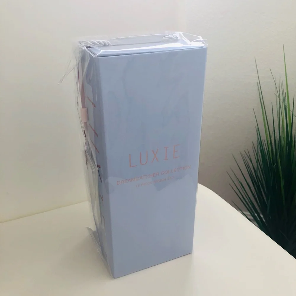 LUXIE 15-Pc. Dreamcatcher Makeup Brush Set